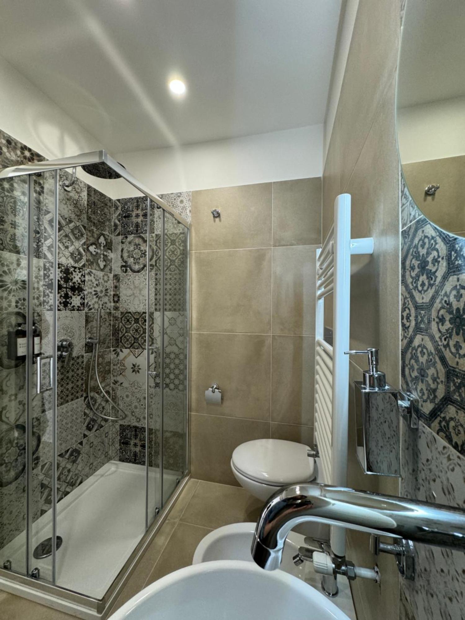 La Maison Guest House Reggio di Calabria Bagian luar foto